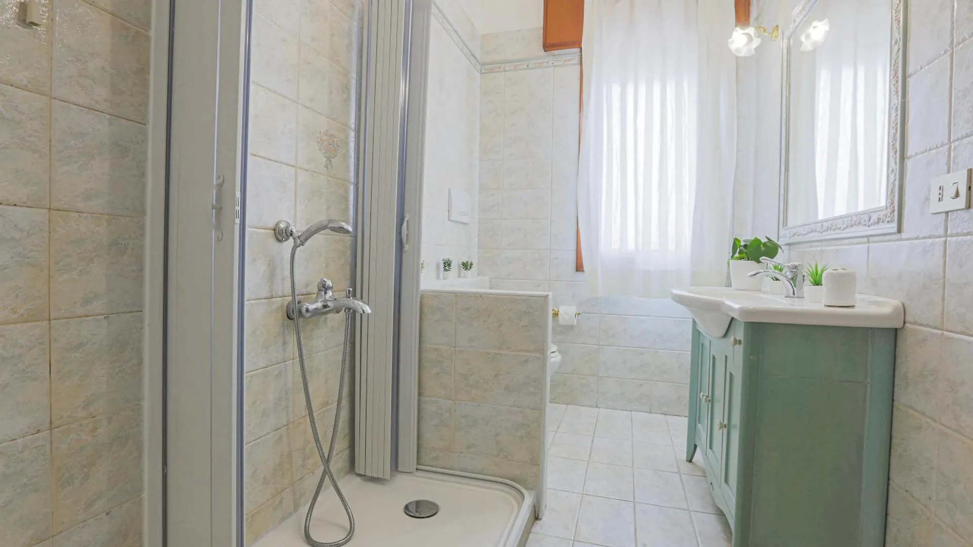 Le Barche Guest House Mestre 0*,  Italy