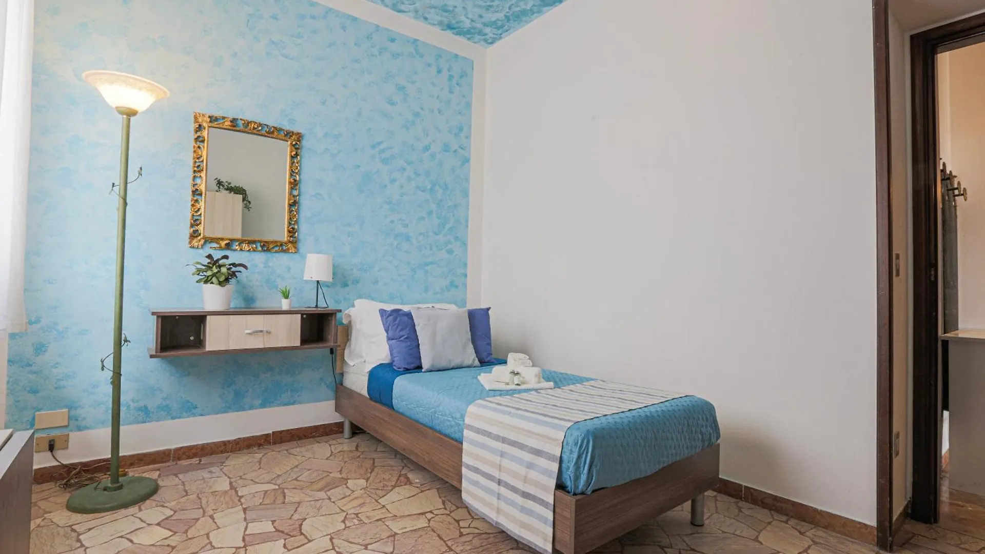 Le Barche Guest House Mestre Italy