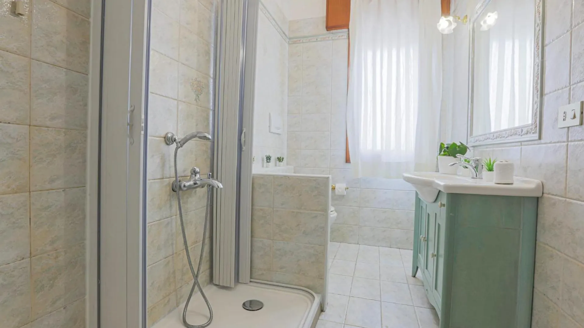 Le Barche Guest House Mestre Italy